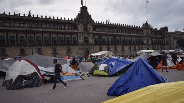campamentos-zocalo-contagios-covid19-coronavirus-emergencia-sanitaria-