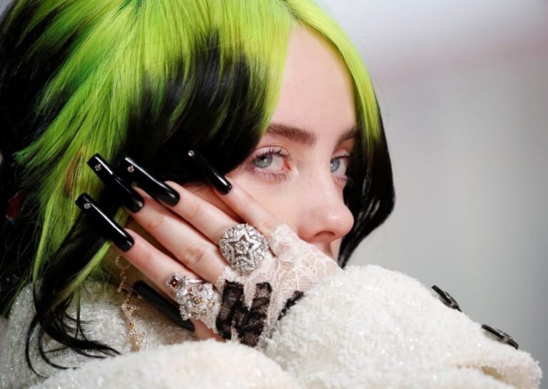 billie-eilish-llegada-gala-los-oscar-febrero-1583911881829-1024x727