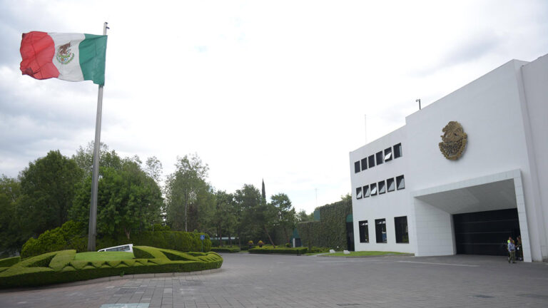 residencia-los-pinos1