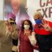 Dolores Padierna con luchadores