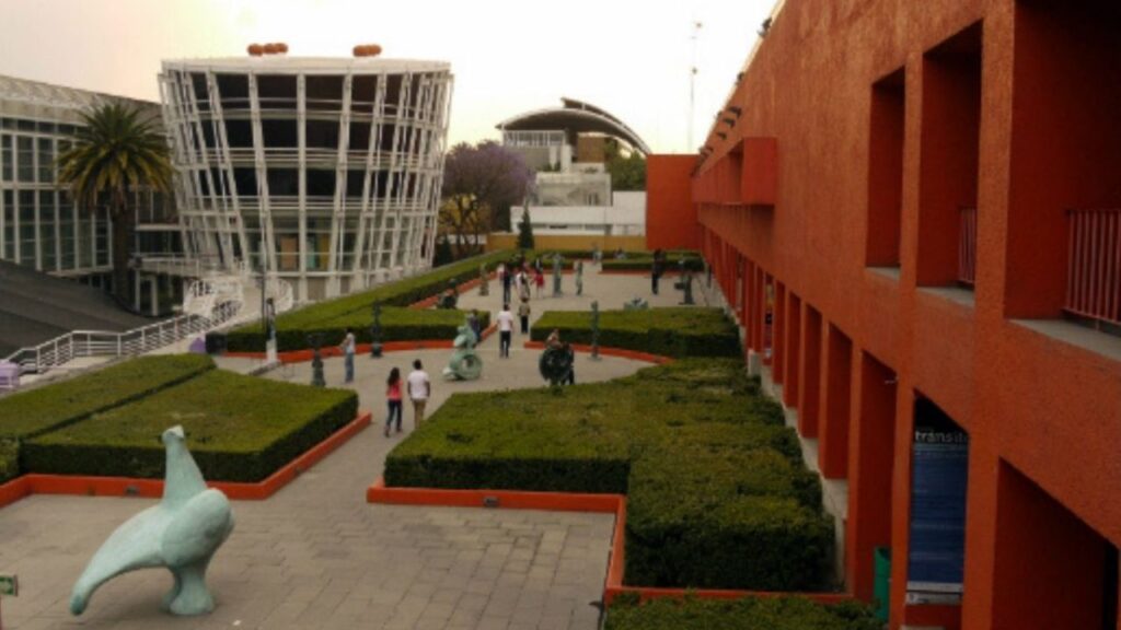 Danza-obras-de-teatro-gratuitas-y-exposiciones-en-el-CENART