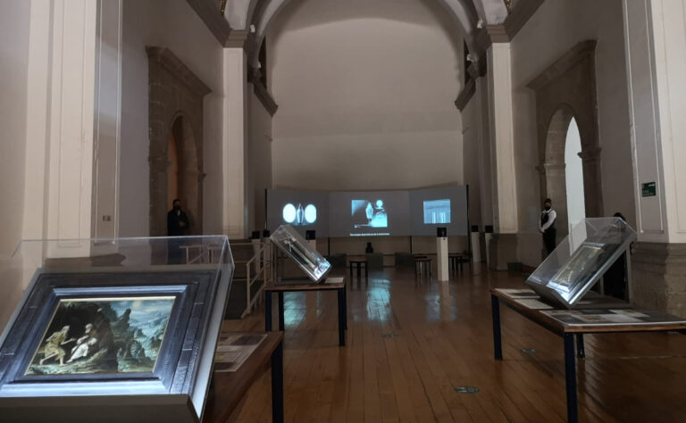 piezas-contemporaneas-dialogan-oleos-siglo