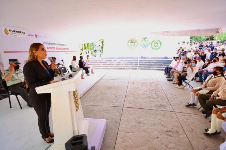 Evelyn Salgado reconoció el legado de Benito Juárez y la importancia que tienen para su estado.