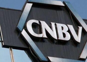 Instalaciones de la Comisión Nacional Bancaria y de Valores, donde senadores de Morena piden diálogo por la inclusión financiera.
