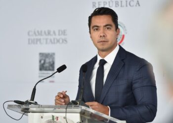 Fotografía del Diputado Federal Felifer Macías Olvera para artículo Adiós a los medicamentos, INSABI desaparece: Felifer Macías