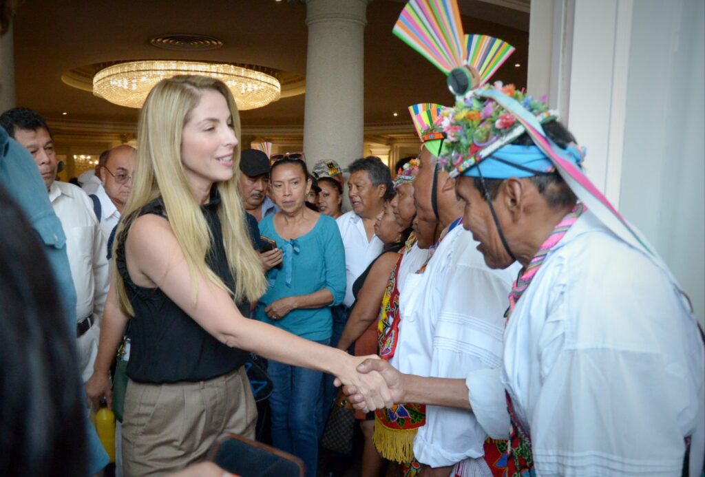 Unión de sociedad y gobierno hacen vibrar el arte y la cultura en Veracruz: Patricia Lobeira Rodríguez
