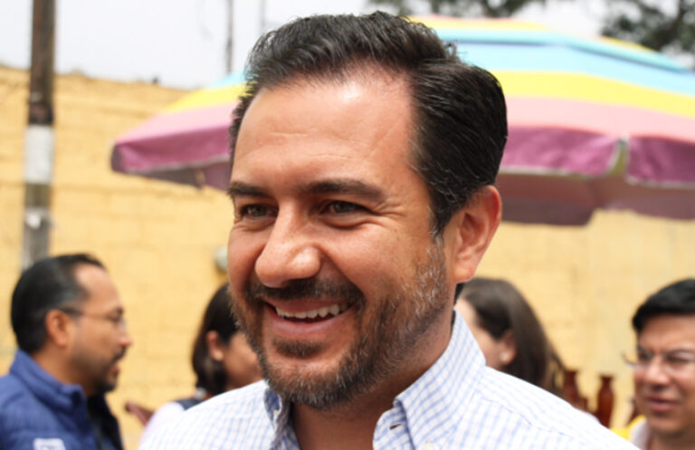 Miguel Ángel Yunes Márquez reconoce la importancia de la Orquesta Filarmónica de Boca del Río