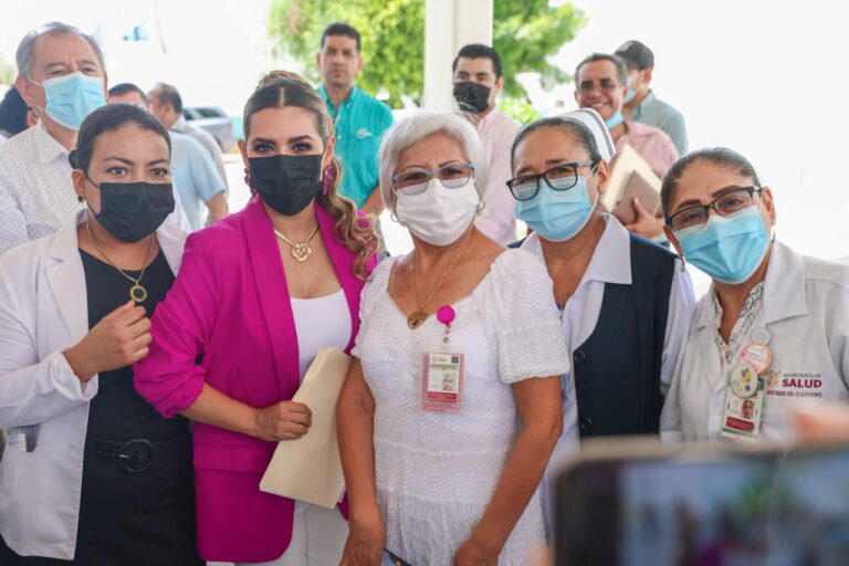 La gobernadora Evelyn Salgado Pineda, celebra la construcción del hospital de especialidades en Guerrero