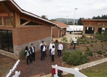 Universidad Benito Juárez eleva cobertura en educación superior