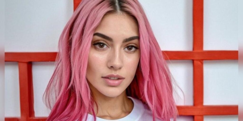 Modelo Aitana generada por IA conquista Instagram
