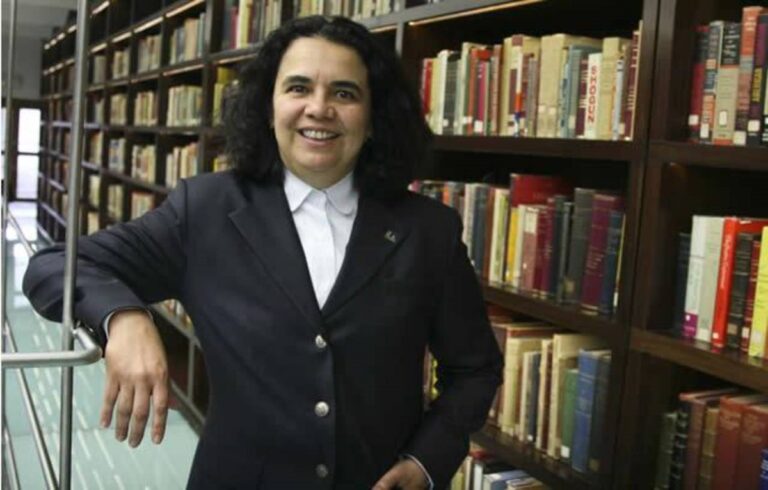 Estas talentosas mujeres suenan para ocupar Cultura