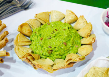 Este domingo serán hasta 138 toneladas de aguacate mexicano los que se disfrutarán durante el Super Bowl indicó Luis Doporto Alejandre.