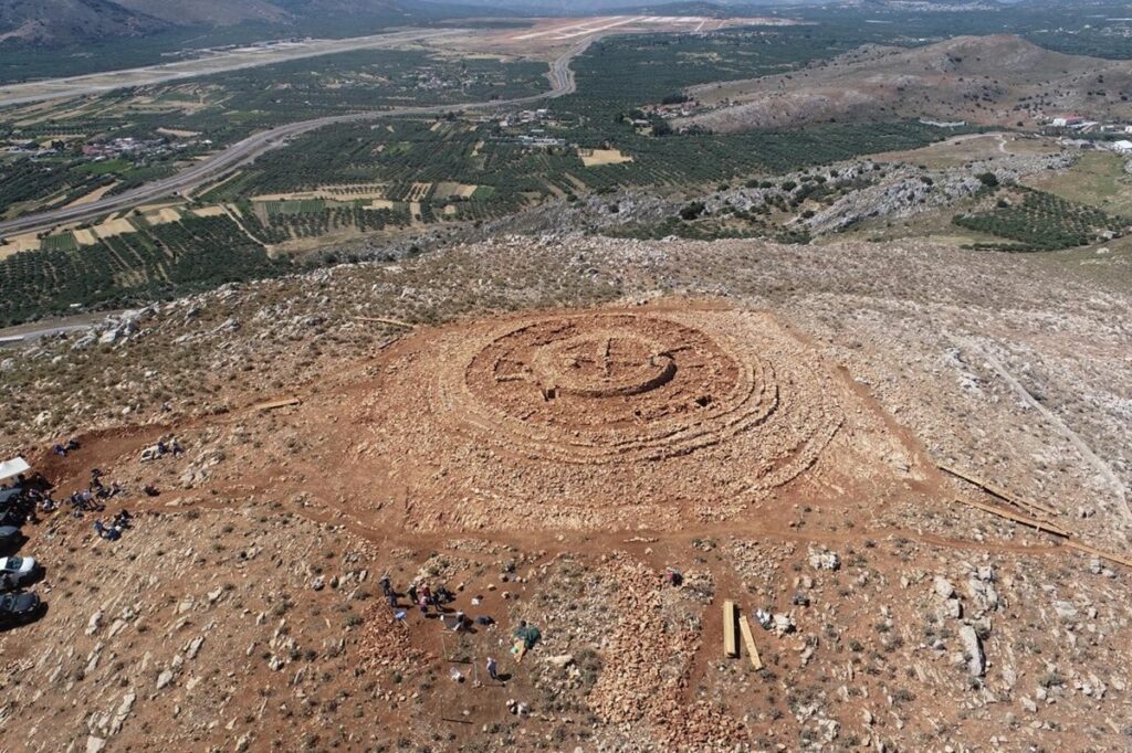 Hallan en Grecia estructura casi laberíntica de 4.000 años