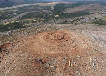 Hallan en Grecia estructura casi laberíntica de 4.000 años