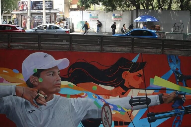 Realizan arte mural en homenaje a atletas mexicanos