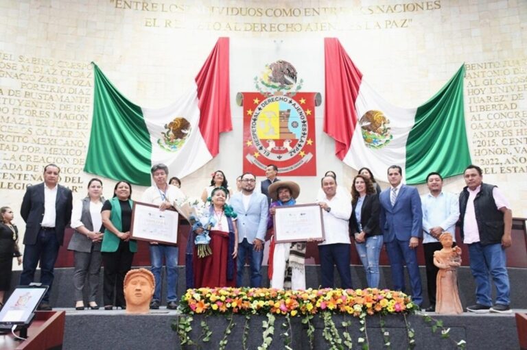 Entrega Congreso medalla «Rodolfo Morales» a destacados artistas oaxaqueños