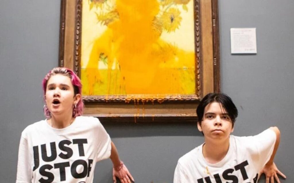 Tres ecologistas no podrán protestar en Londres por dañar obras de Van Gogh