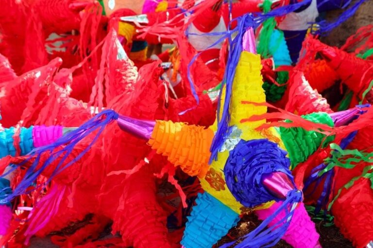 Celebrarán Feria Internacional de la Piñata en Edomex