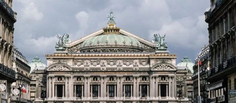 La Ópera Garnier, uno de los edificios más bellos de París, cumple 150 años
