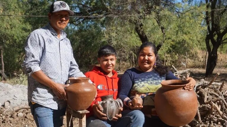 Última alfarera mayo rescata técnica tradicional