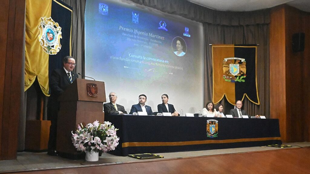 UNAM crean premio en honor a Ifigenia Martínez