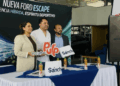 Ana Cristina Loya fue la representante de AJEMEX en la presentación de "Pequeños tiburones".