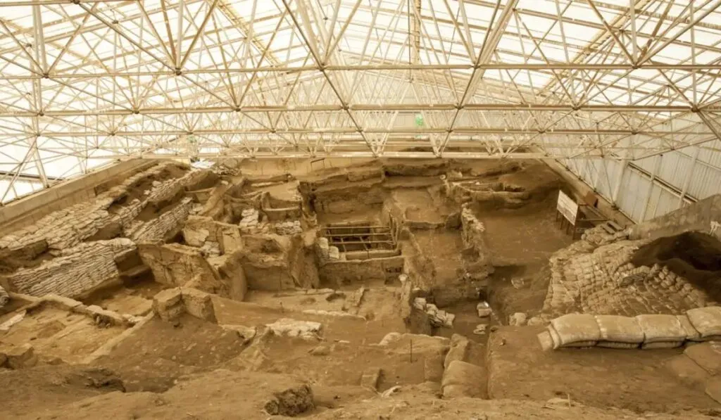 La “Casa de los Muertos”: hallazgo revela rituales de hace 7.500 años en Turquía