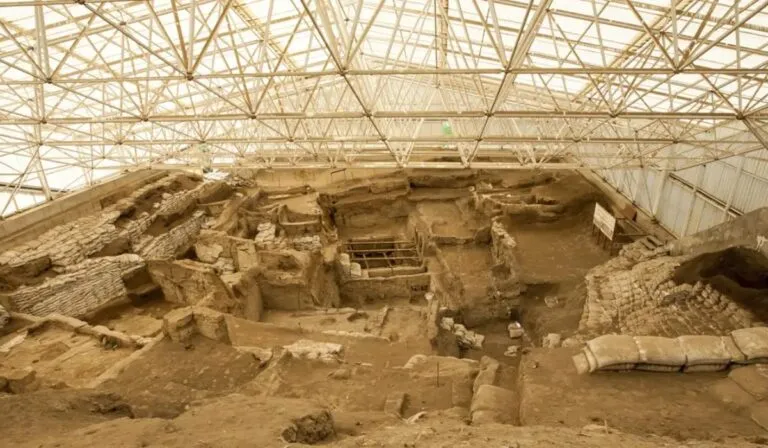 La “Casa de los Muertos”: hallazgo revela rituales de hace 7.500 años en Turquía