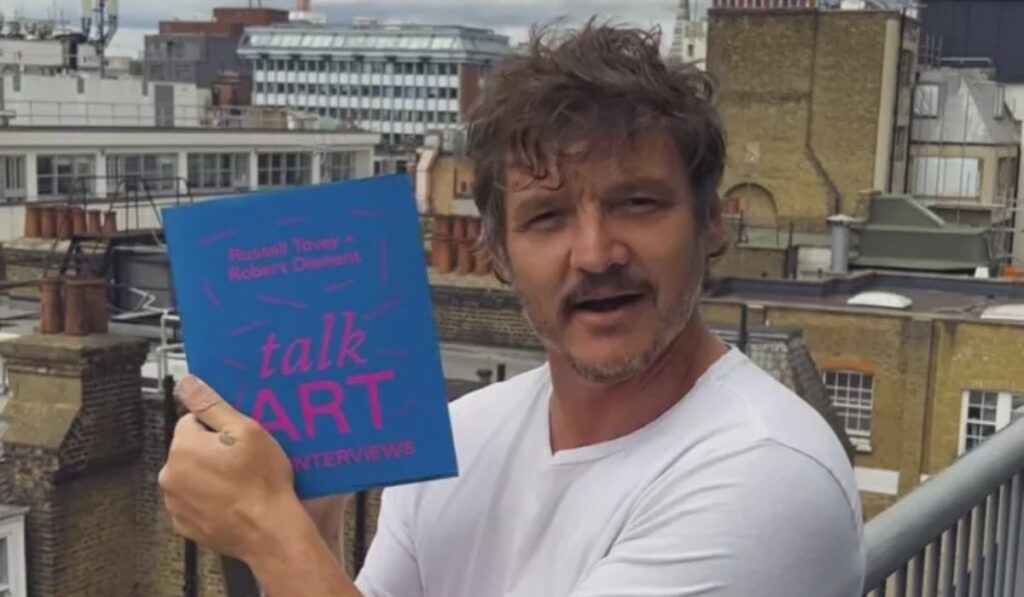 Los libros favoritos de Pedro Pascal: una ventana a su mundo más personal