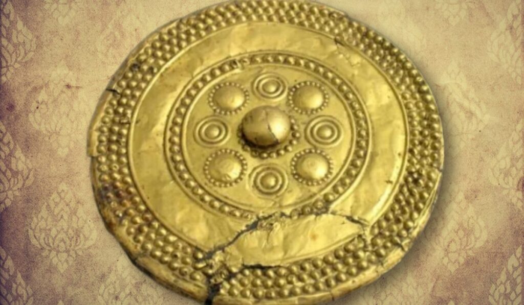 Disco de oro olvidado desde 1930 revela secretos astrales de la Edad de Bronce