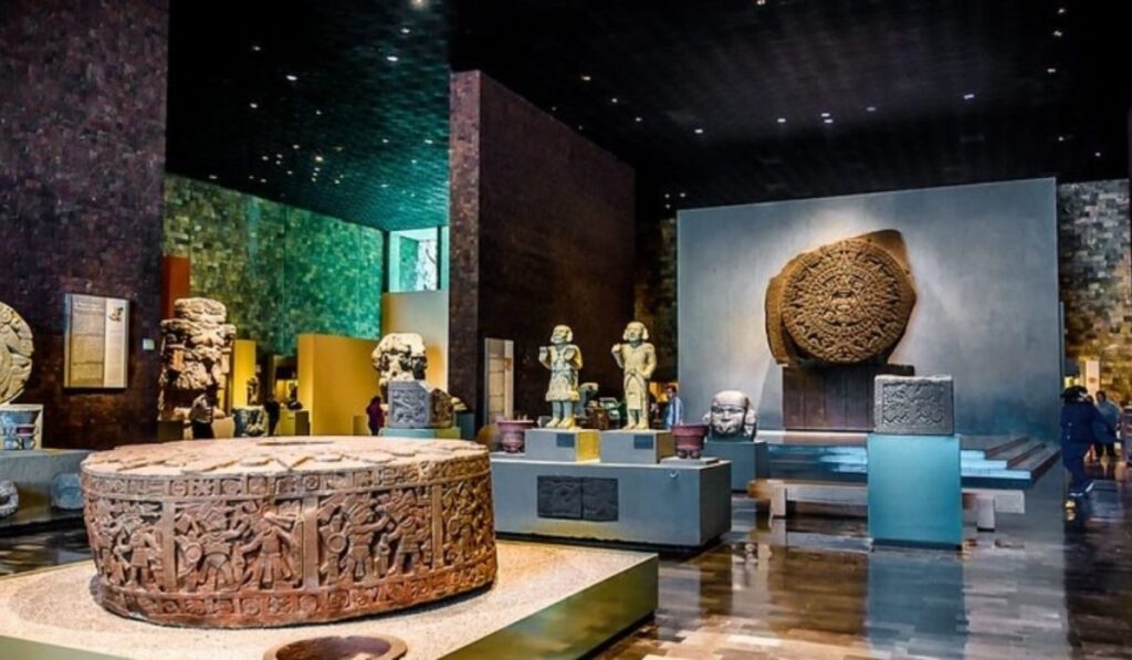 El robo del siglo en México: los estudiantes que robaron al Museo de Antropología