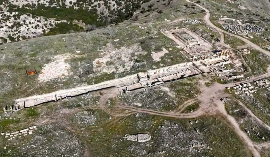 Hallan en Turquía un estadio romano de 2.000 años colgado sobre un cañón gigante