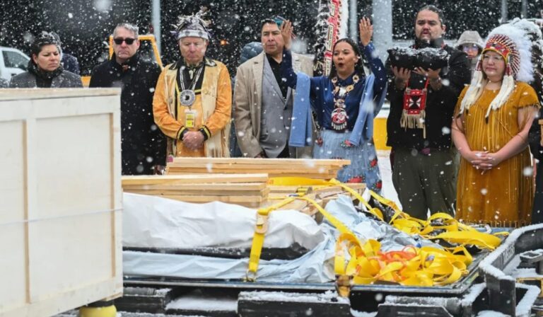 El Vaticano devuelve artefactos indígenas tras más de un siglo: un regreso histórico a Canadá