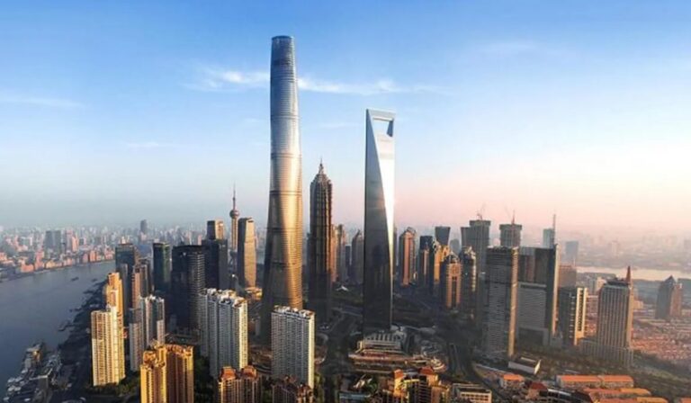 Los secretos del feng shui en Hong Kong: rascacielos con “puertas de dragón” y edificios en forma de cuchillo