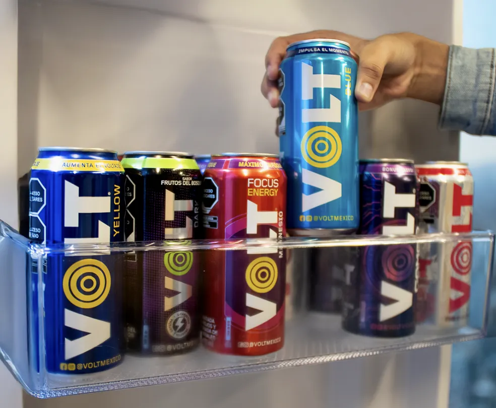 Gaming, trabajo y creatividad bajo una misma lata de VOLT de AJEMEX.