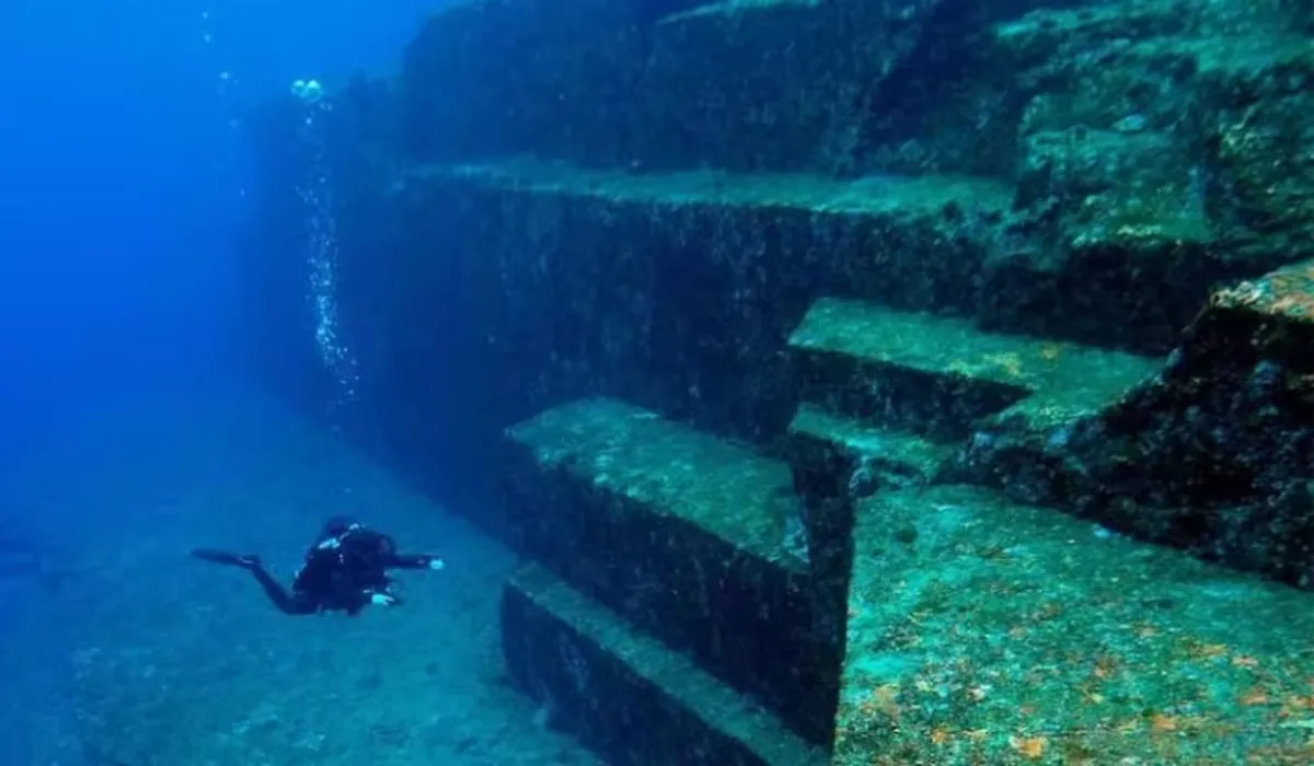 El misterio bajo el mar: descubren una pirámide submarina que podría cambiar la historia