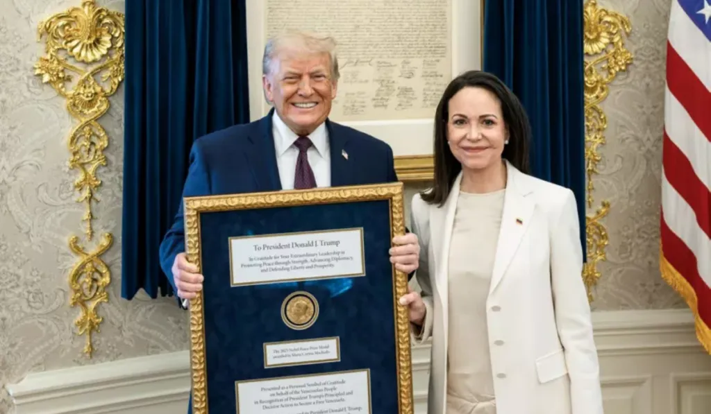 Machado entrega su Premio Nobel a Trump, pero sale de la Casa Blanca sin respaldo político