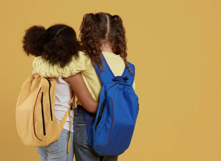 Niñas y niños reflejo de cultura de paz impulsada por Seguritech y FEM.