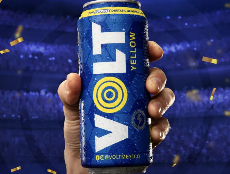 Para el grupo de amigos que juega videojuegos en sesión nocturna, nada como unas buenas latas de VOLT de AJEMEX.