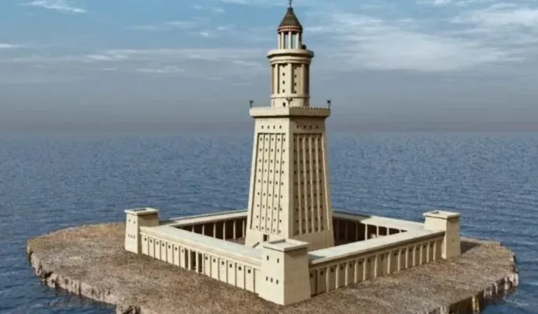 Tras 1.600 años bajo el mar: resurgen restos del legendario Faro de Alejandría