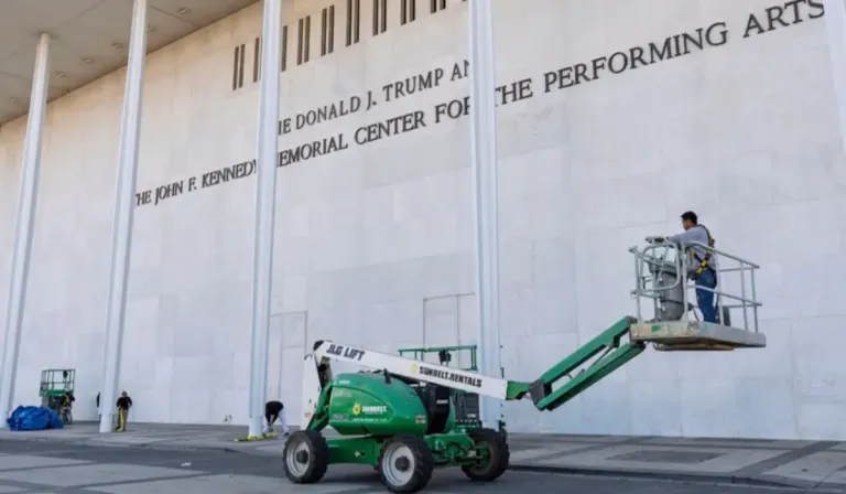 Trump anuncia el cierre del Kennedy Center por dos años y sacude la vida cultural de Washington