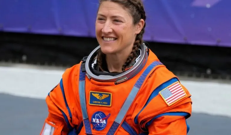 Christina Koch hará historia: será la primera mujer en viajar a la Luna
