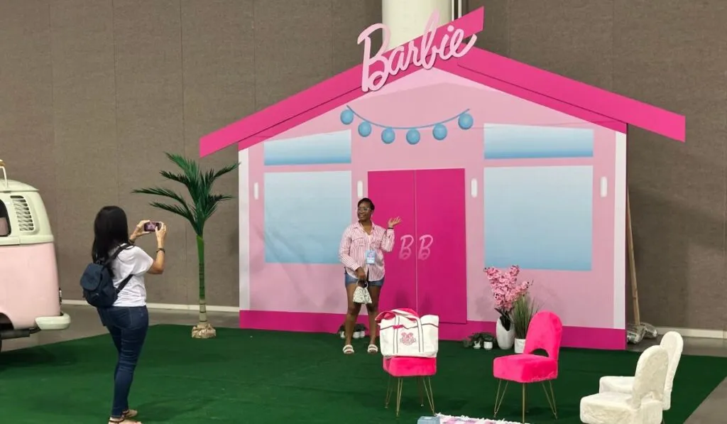 De sueño a decepción: Barbie Dream Fest desata críticas y reembolsos tras fallar a los fans