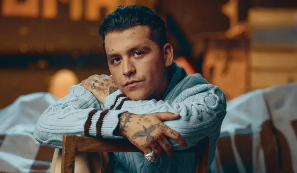 Christian Nodal pierde control de su propio nombre: la batalla legal con su padre que sacude su carrera