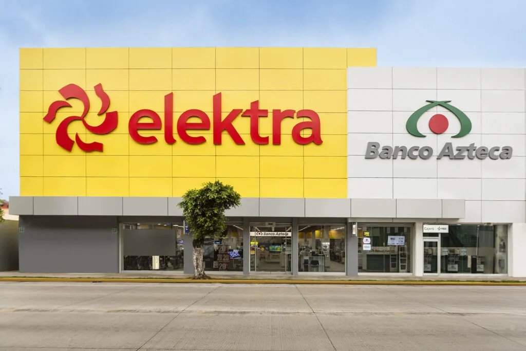 Elektra financia hogares mexicanos ante la temporada futbolera