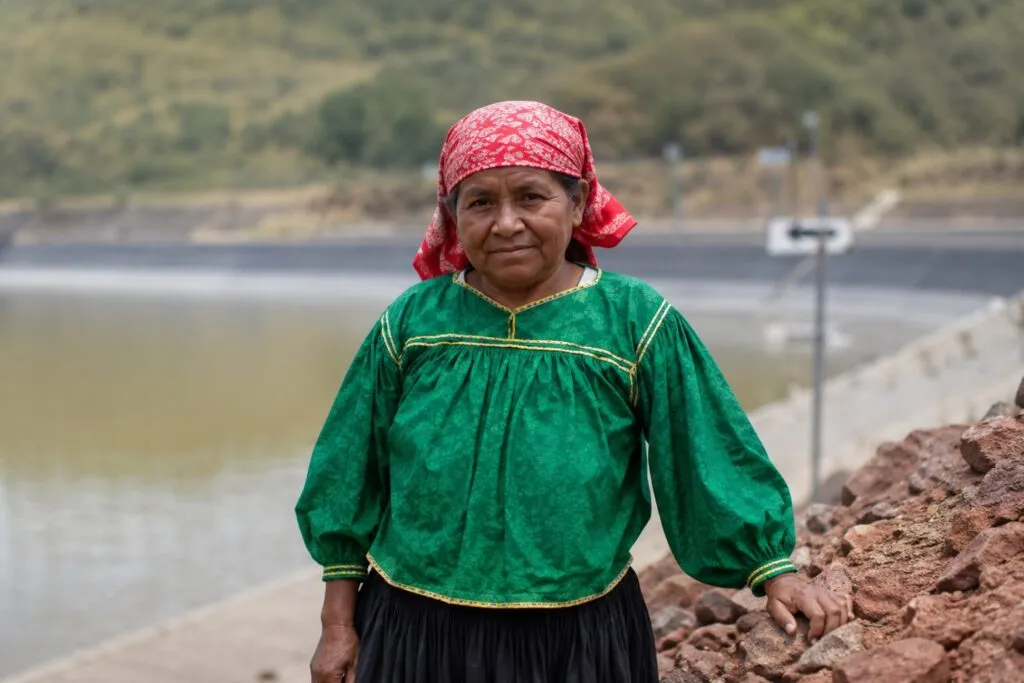 Representantes de pueblos indígenas durante una reunión sobre la Ley de pueblos indígenas en México.