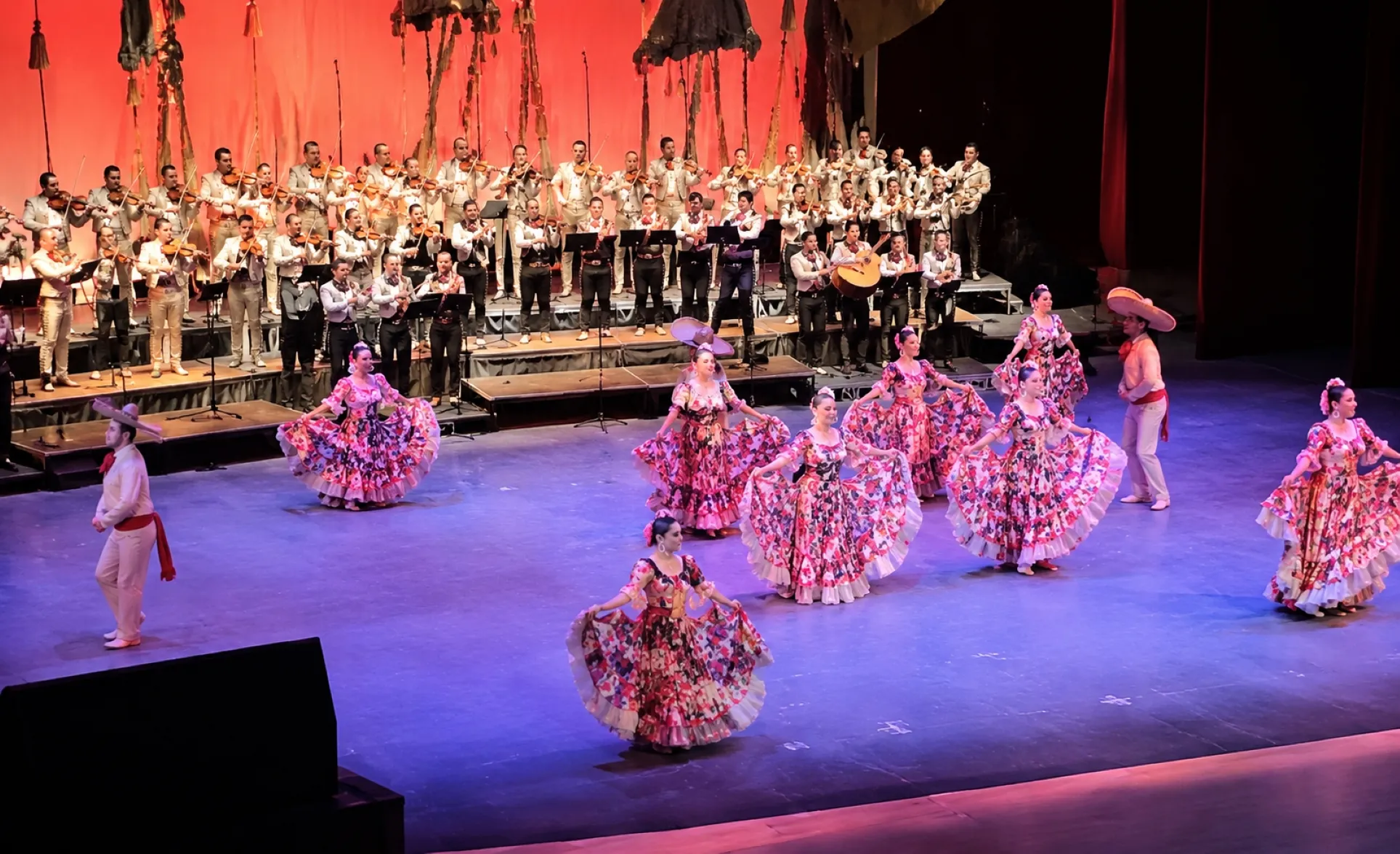 https://www.eluniversal.com.mx/espectaculos/benny-ibarra-explica-por-que-una-nueva-gira-de-timbiriche-no-seria-sencilla/