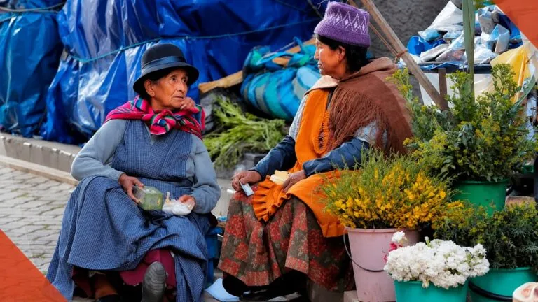 Mujeres en situación de calle en Bolivia ante el debate sobre esterilización forzada y derechos reproductivos.