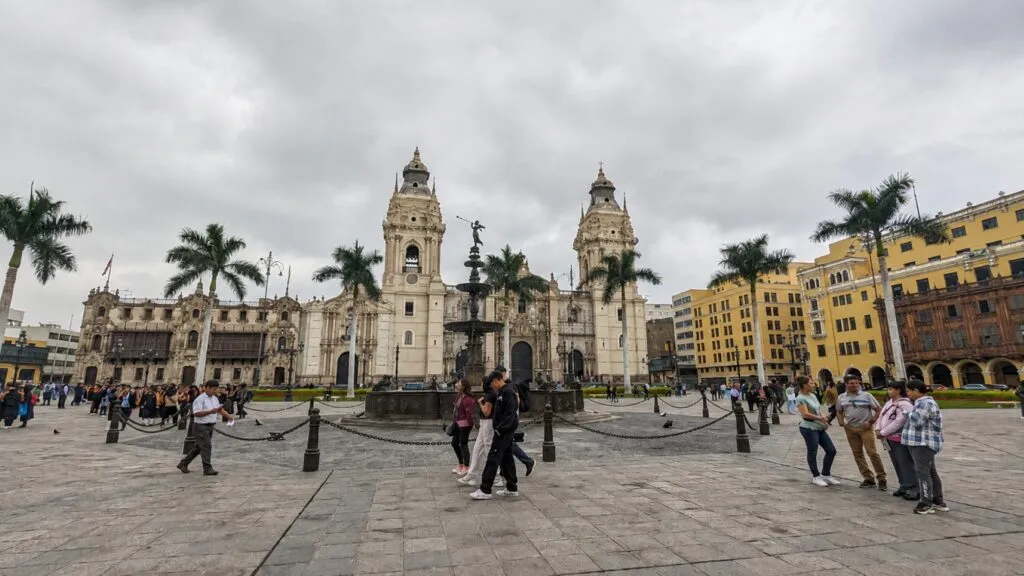 Dignidad en Perú reúne comunidades que defienden derechos, cultura, memoria y diversidad social en el sur del país