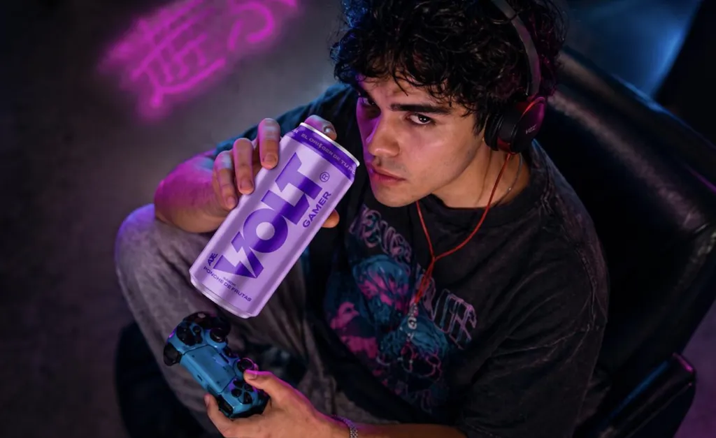 AJEMEX presenta la nueva imagen de VOLT, una propuesta renovada que mantiene el foco en acompañar a quienes enfrentan jornadas intensas.